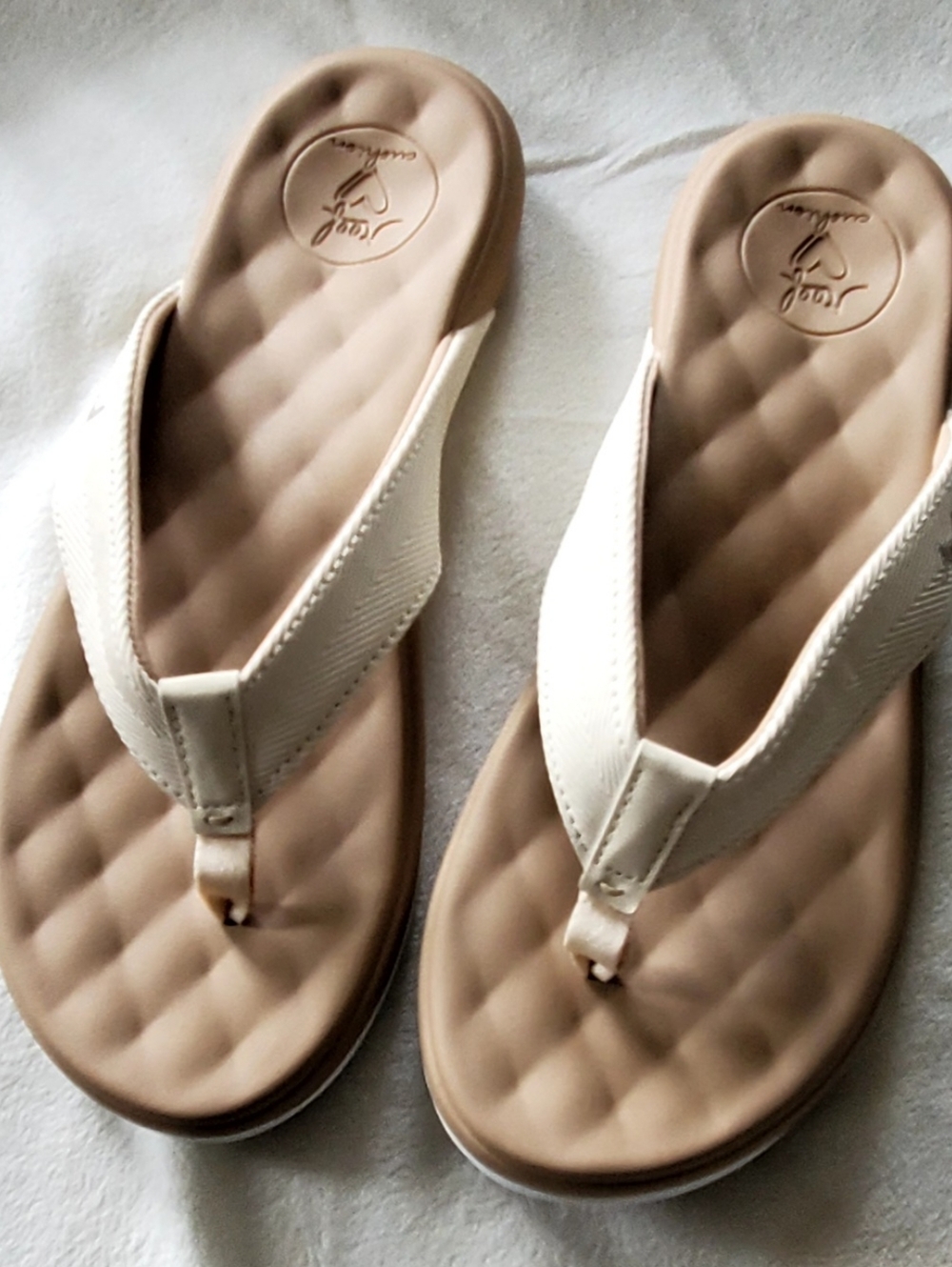 Reef Women's Beige Cream Thong Sandals